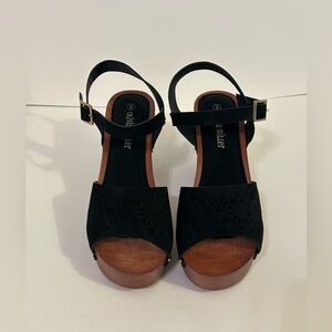 Olivia Miller Wedge Out Womens 9 Black Chunky Block Studded Open Toe